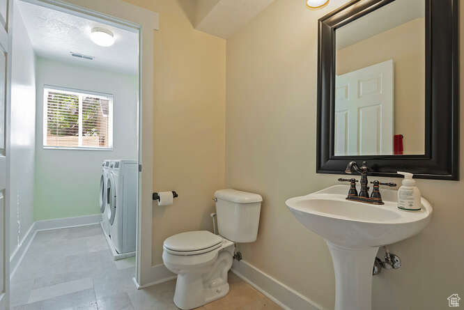 2745 W 1475 N Layton, UT 84041