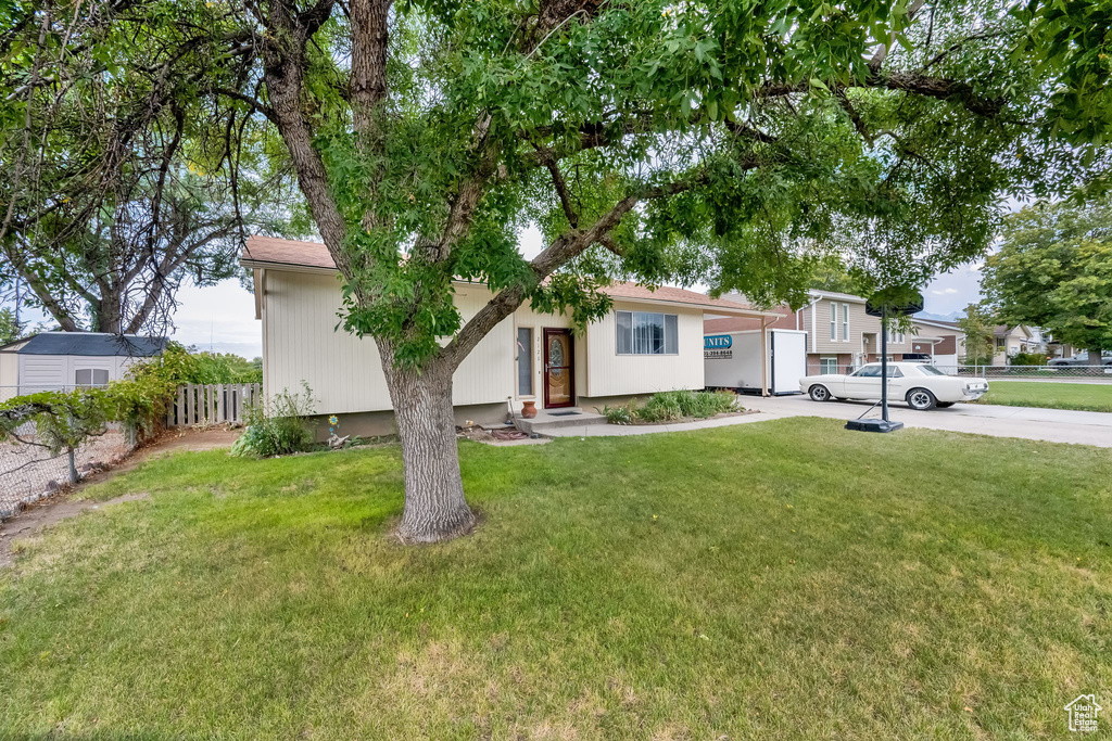 Photo 3 for MLS #2111787 at 2126 W Happiness Dr