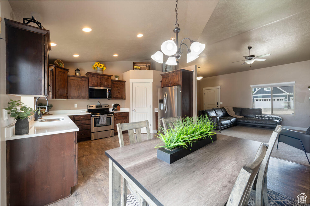 6122 W COUNTRY APPLE CT West Valley City, UT 84128