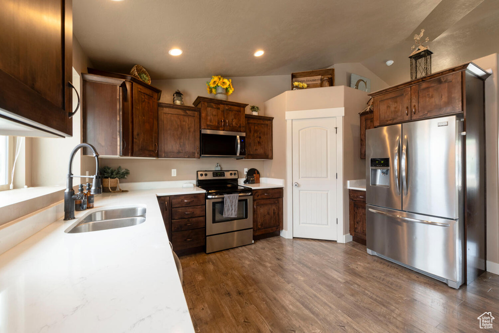 6122 W COUNTRY APPLE CT West Valley City, UT 84128