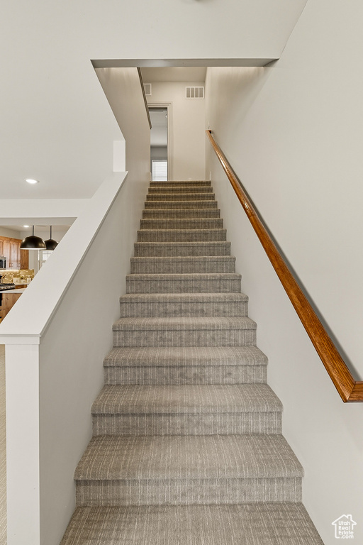Photo 14 for MLS #2111810 at 875 S Lincoln Ave #2