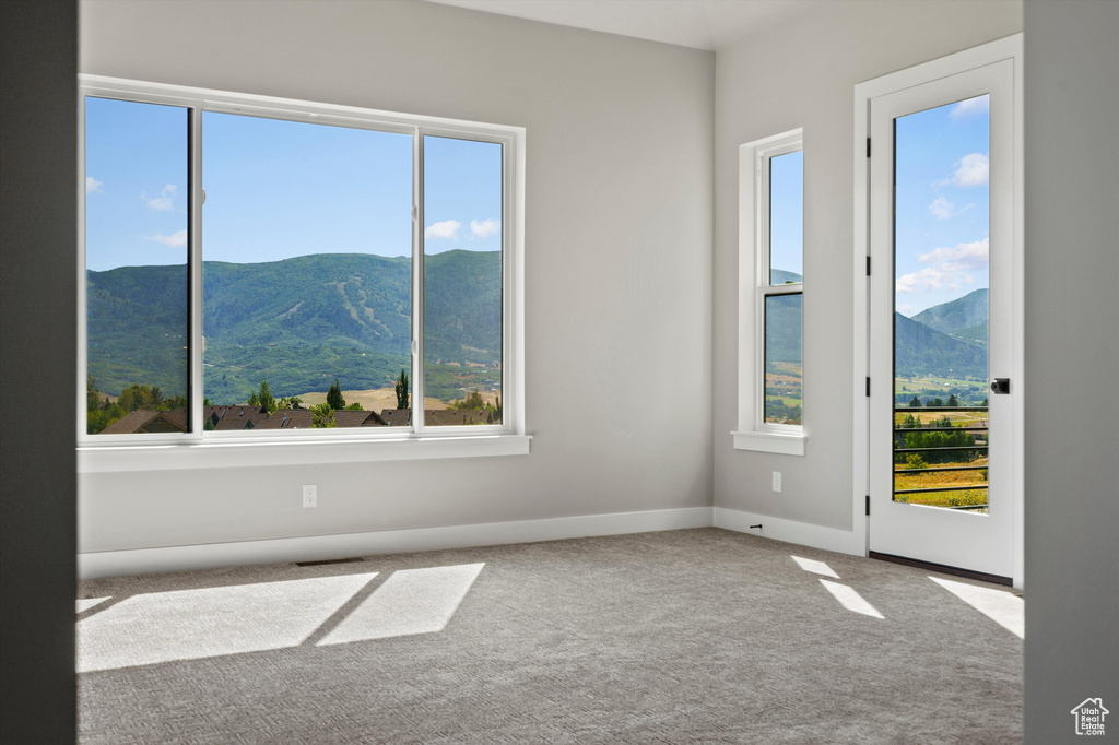 5713 E ELKHORN DR Eden, UT 84310