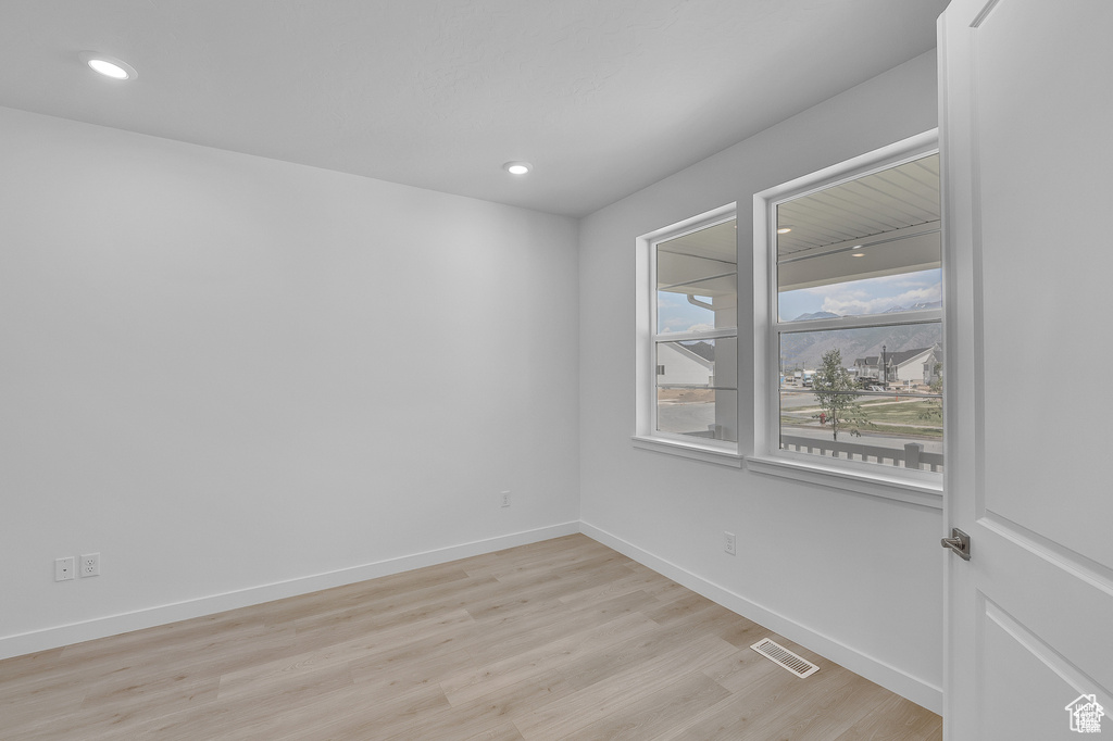 Photo 9 for MLS #2111829 at 3182 E Canyon Meadows Dr #212