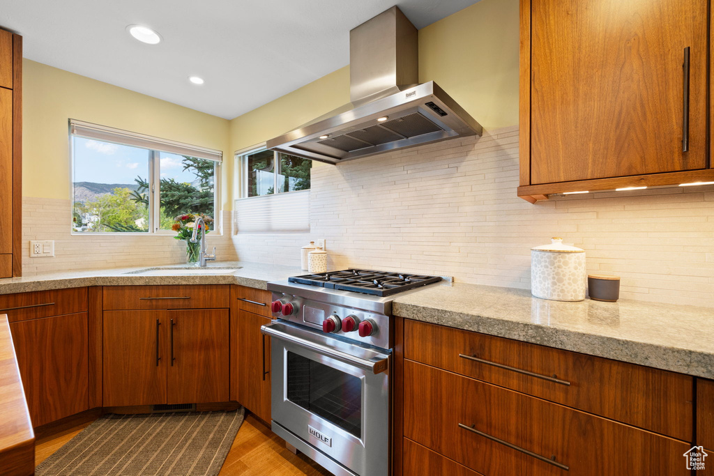 Photo 20 for MLS #2111832 at 944 Ben Lomond Ave