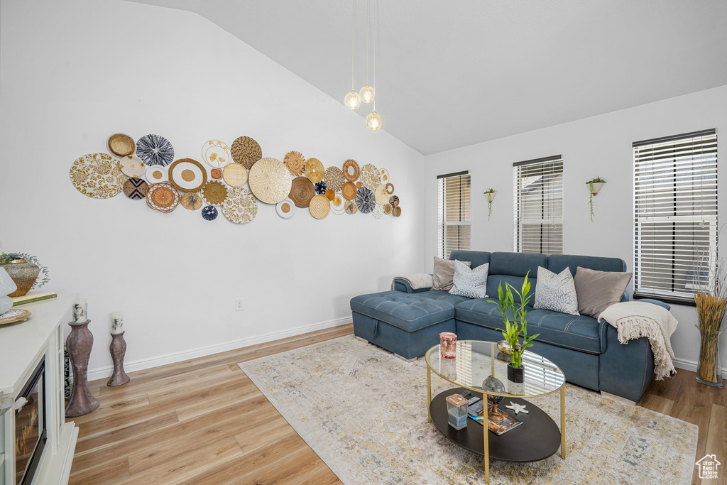 Photo 5 for MLS #2111835 at 1022 W Allington Dr