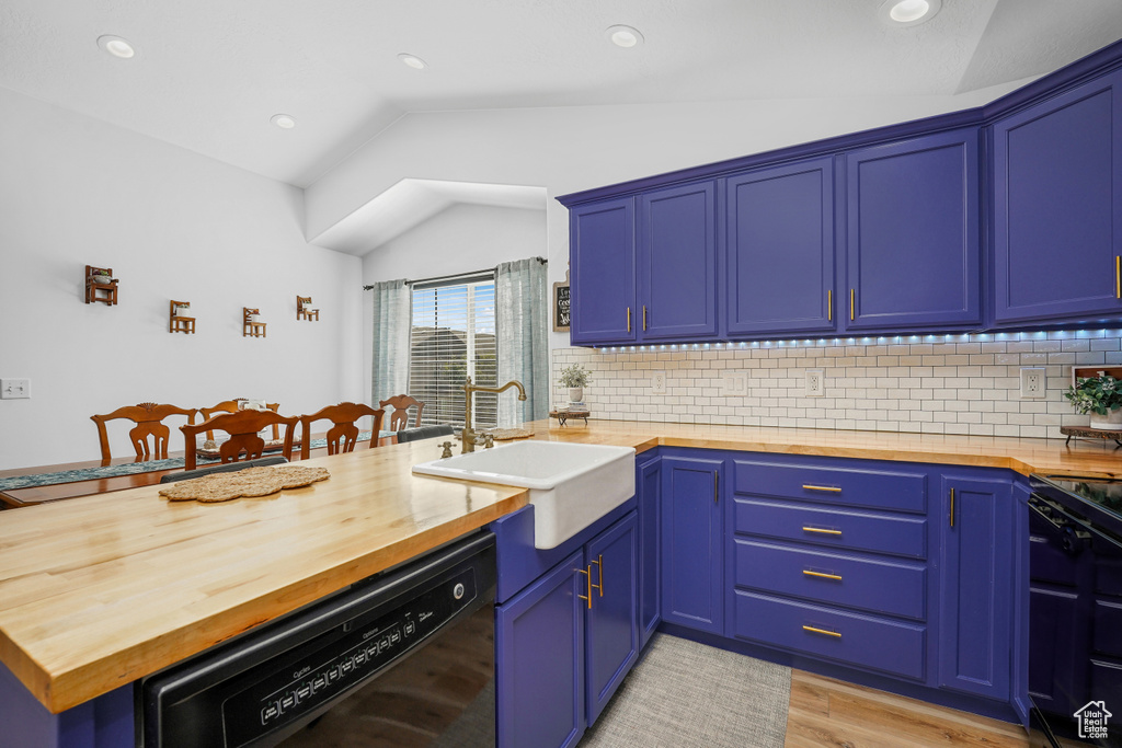 Photo 8 for MLS #2111835 at 1022 W Allington Dr