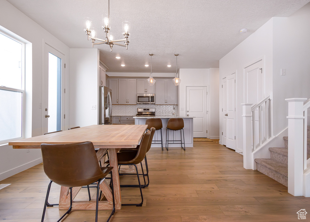 Photo 9 for MLS #2111836 at 9757 N Caldwell Pl