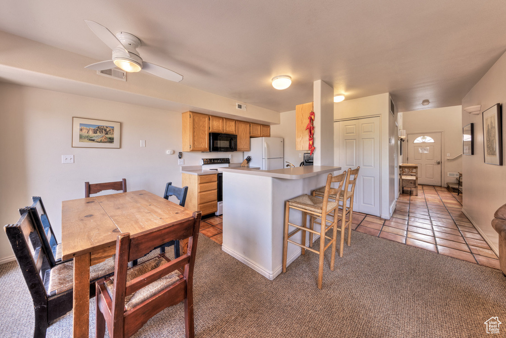 Photo 4 for MLS #2111849 at 3329 E Fairway Loop