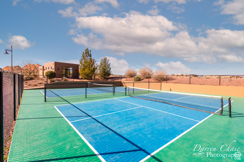 5228 VILLAS DR #4-102 Hurricane, UT 84737
