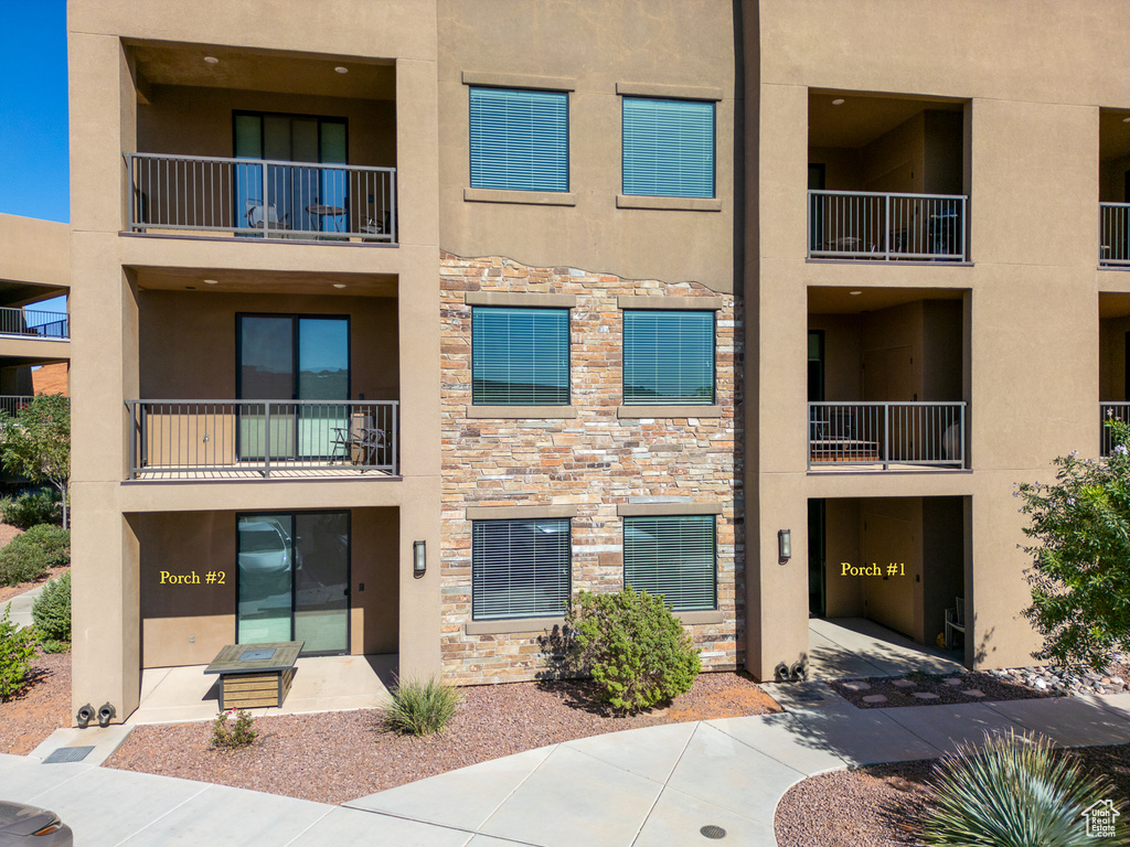 5228 VILLAS DR #4-102 Hurricane, UT 84737