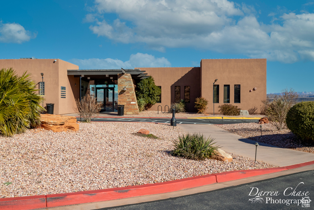 5228 VILLAS DR #4-102 Hurricane, UT 84737