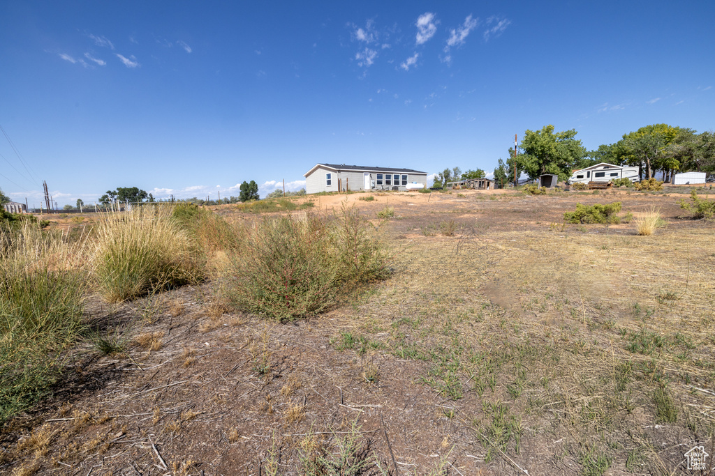 7272 N 9750 E Lapoint, UT 84039