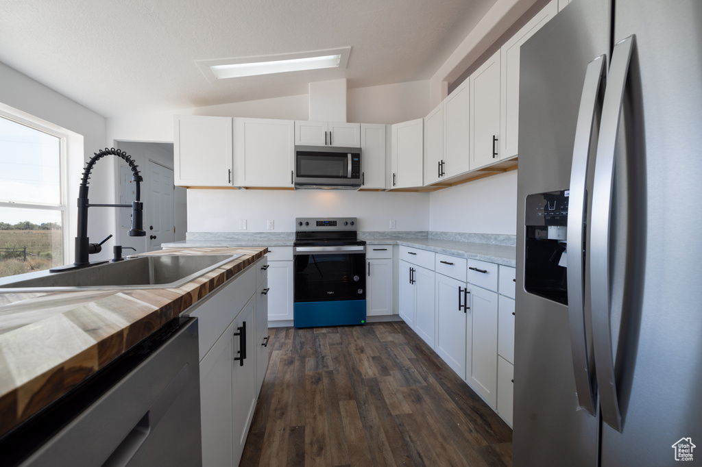 7272 N 9750 E Lapoint, UT 84039
