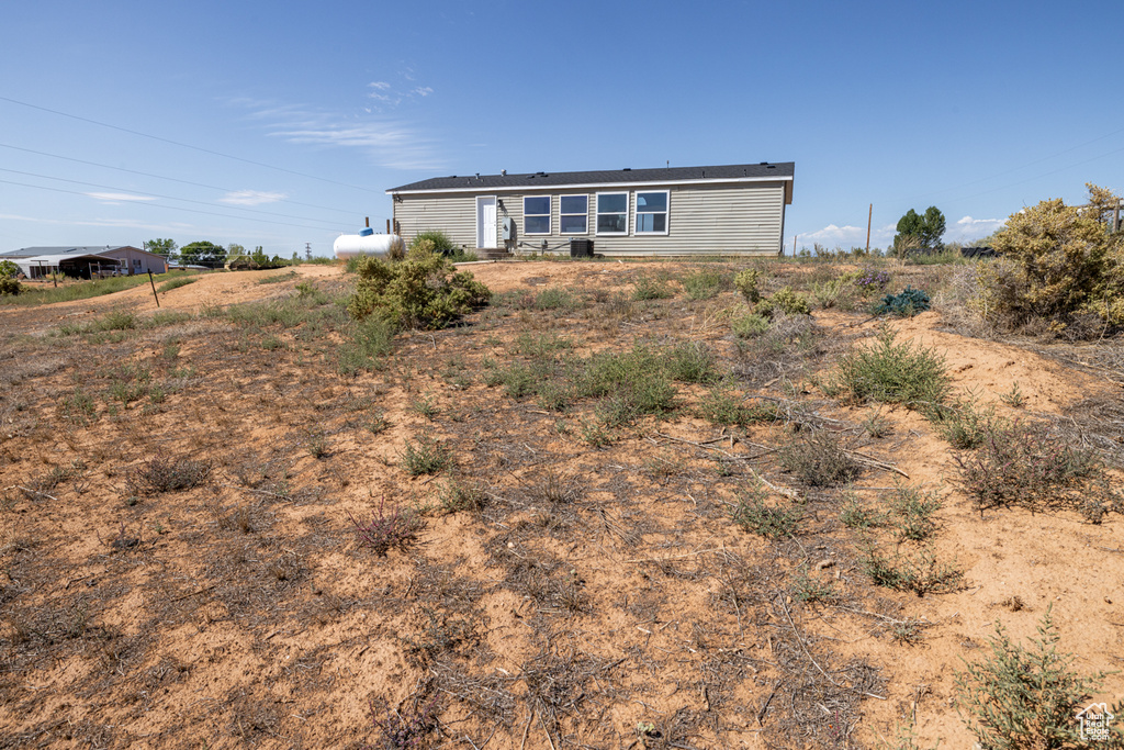 7272 N 9750 E Lapoint, UT 84039
