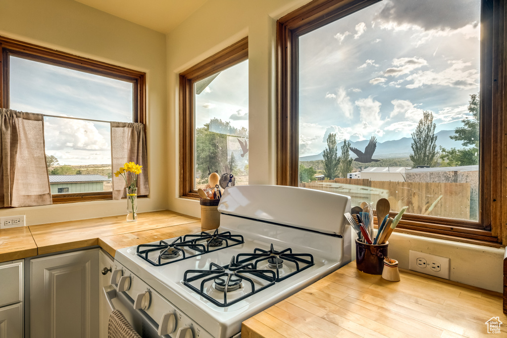 265 W ABAJO DR Monticello, UT 84535