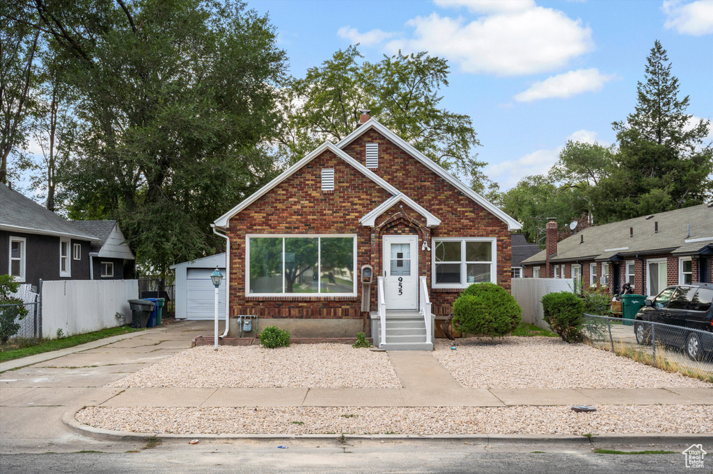 Photo 26 for MLS #2111911 at 955 Kiesel Ave