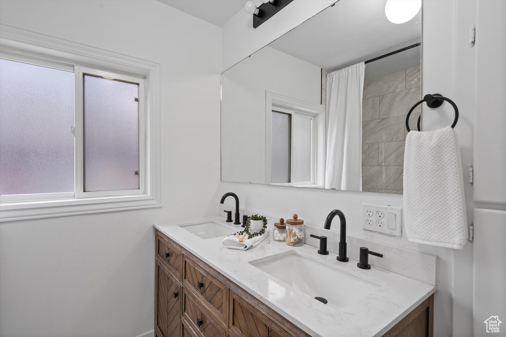 Photo 16 for MLS #2111911 at 955 Kiesel Ave