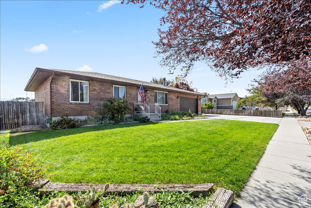 Photo 2 for MLS #2111912 at 3847 W Elwood Way