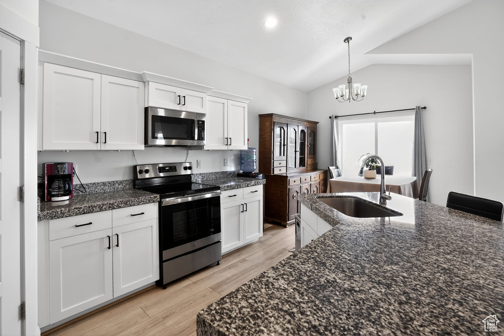 Photo 10 for MLS #2111924 at 4673 E Golden Meadow Xing