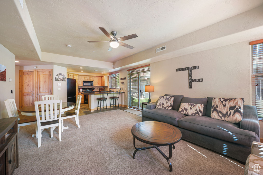 Photo 10 for MLS #2111930 at 6010 N Fox Pointe Cir #B1