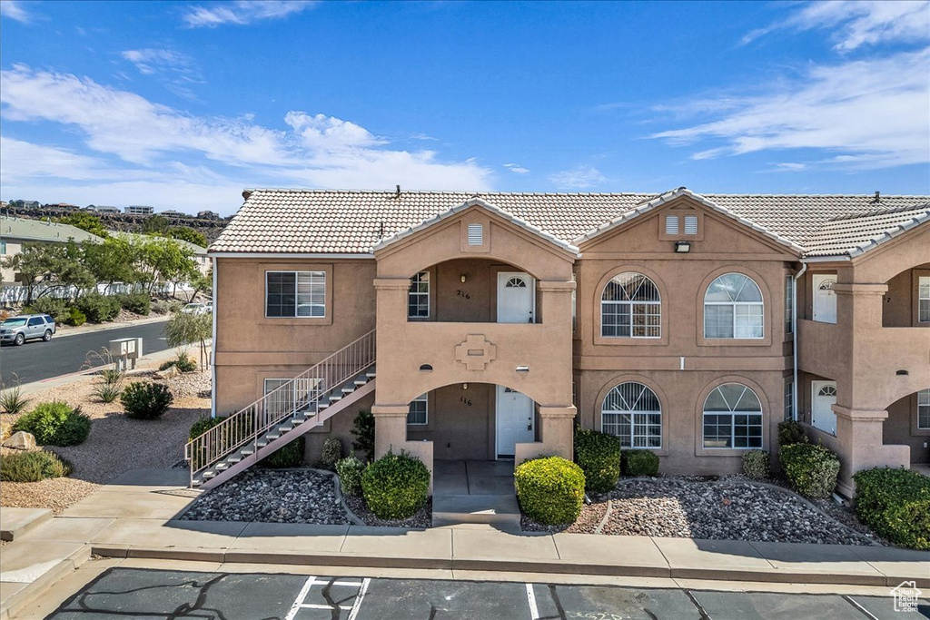 Photo 2 for MLS #2111933 at 1122 E 300 South #I216