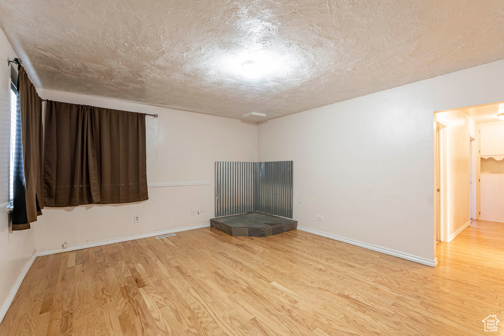 Photo 3 for MLS #2111940 at 2068 W 1000 South