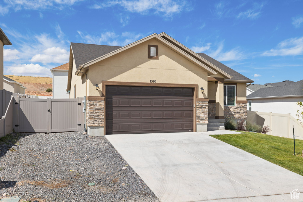 Photo 3 for MLS #2111948 at 1510 S Windsong Dr