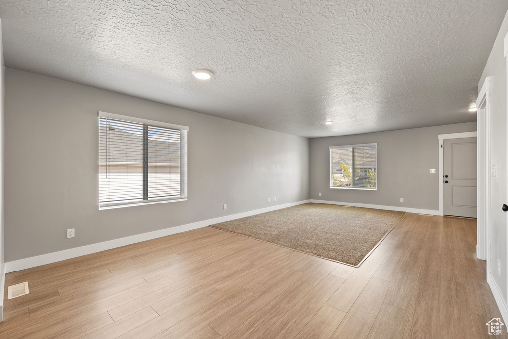 Photo 7 for MLS #2111948 at 1510 S Windsong Dr
