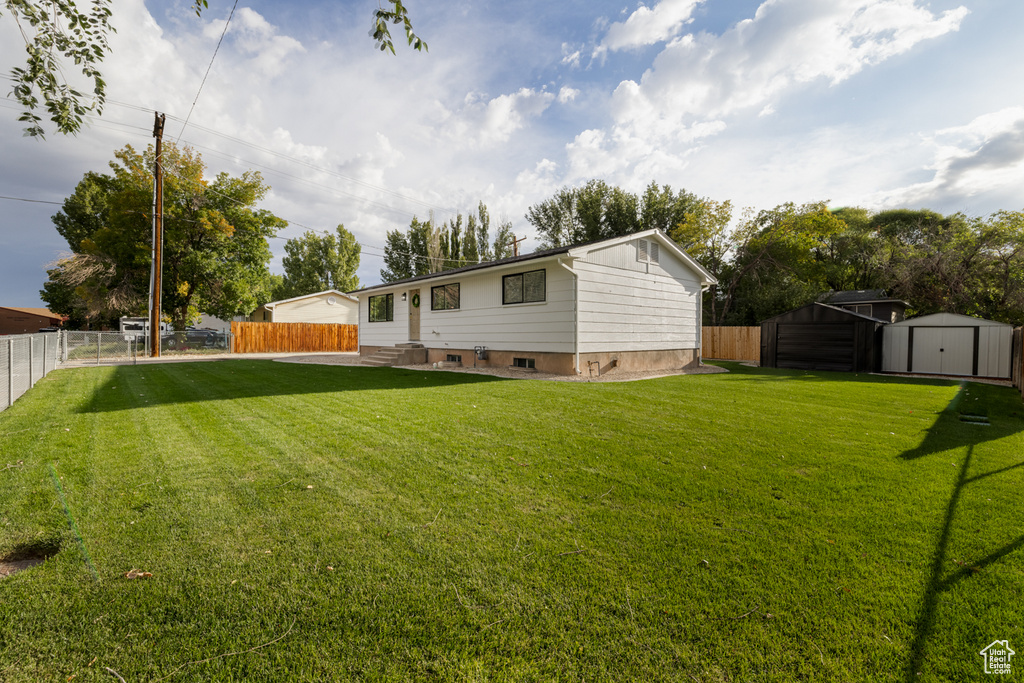 Photo 2 for MLS #2111956 at 342 N 700 East