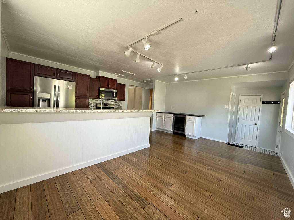 Photo 12 for MLS #2111957 at 250 N 6th Ave