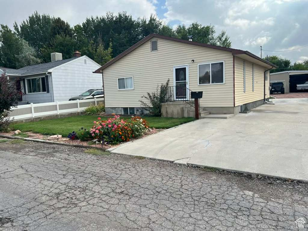 Photo 44 for MLS #2111957 at 250 N 6th Ave