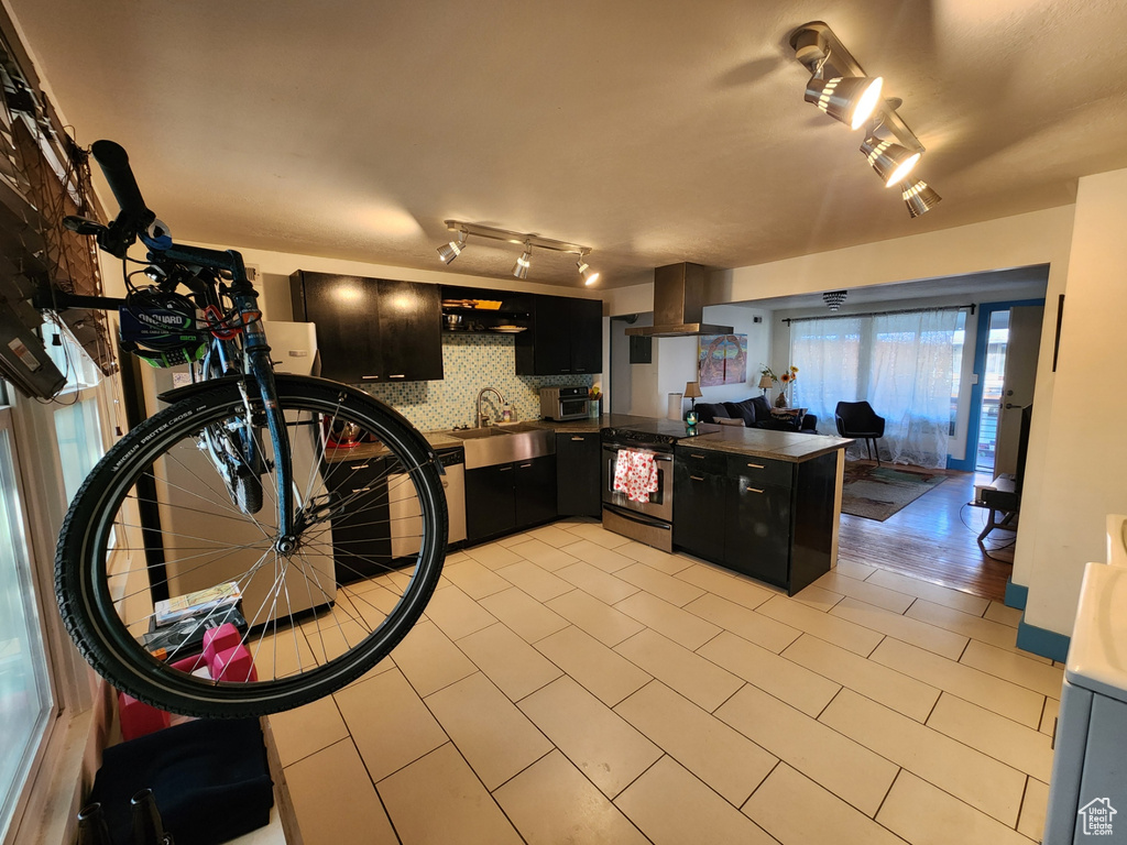 370 W 800 N #8 Salt Lake City, UT 84103