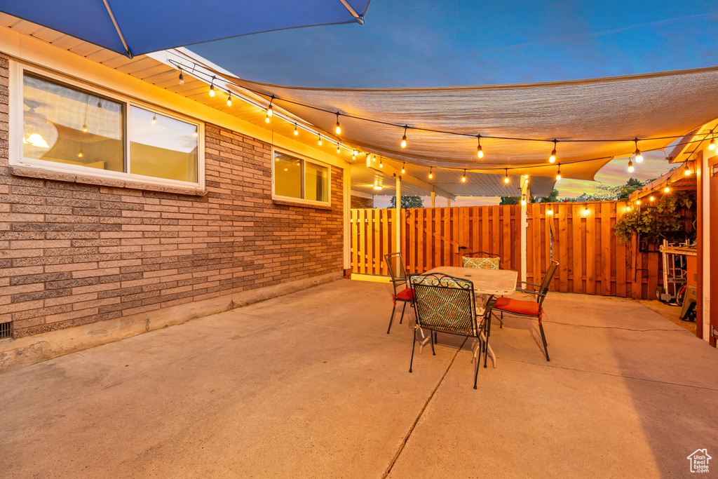 Photo 39 for MLS #2111965 at 1886 W Champagne Ave