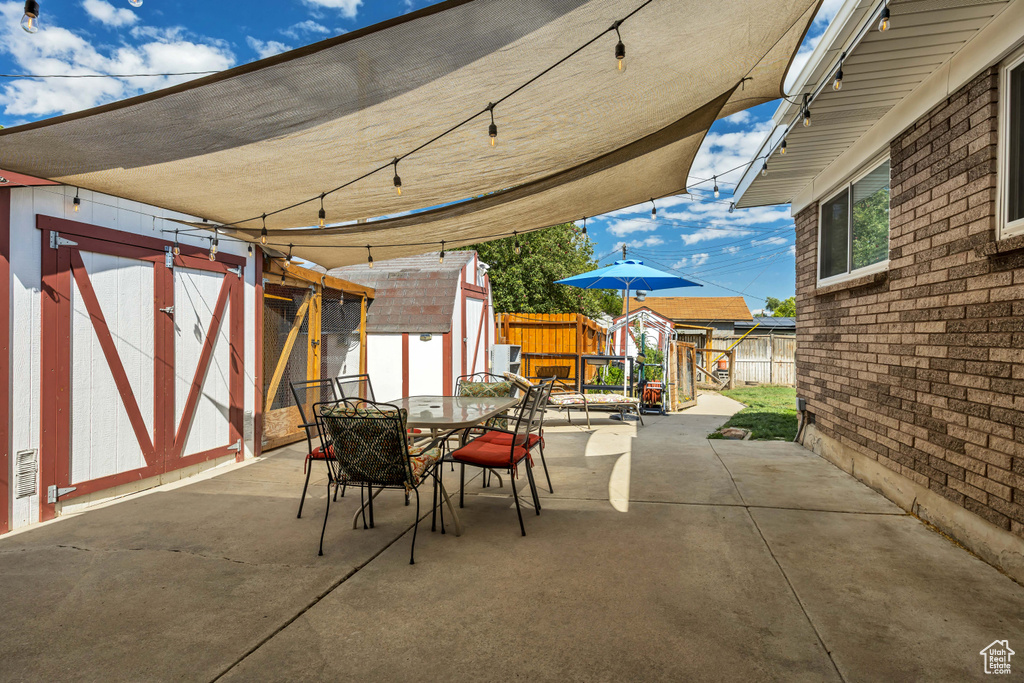 Photo 43 for MLS #2111965 at 1886 W Champagne Ave