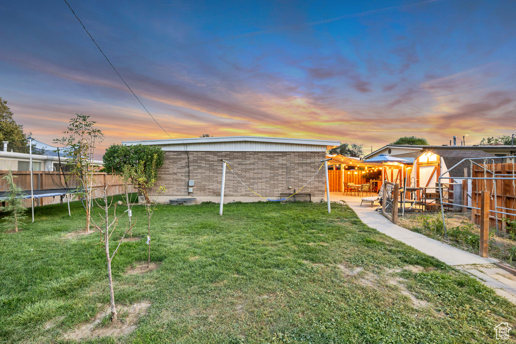 Photo 48 for MLS #2111965 at 1886 W Champagne Ave