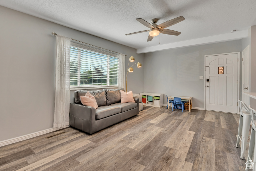 Photo 9 for MLS #2111965 at 1886 W Champagne Ave