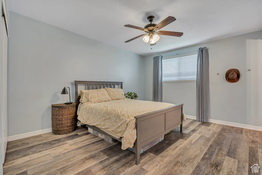 Photo 10 for MLS #2111965 at 1886 W Champagne Ave