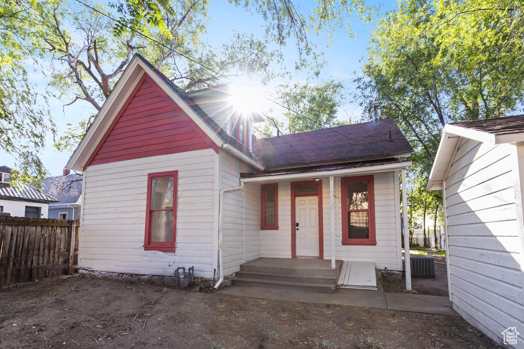 Photo 24 for MLS #2111966 at 658 23rd St #1