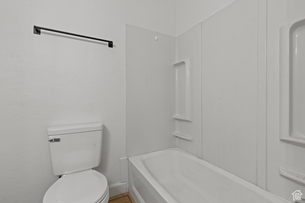 Photo 13 for MLS #2111966 at 658 23rd St #1
