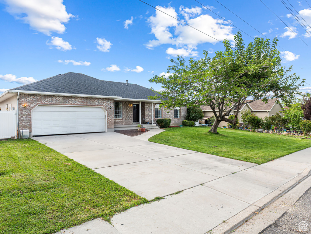 Photo 3 for MLS #2111986 at 826 S 600 East