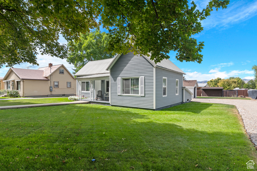 Photo 4 for MLS #2111992 at 151 N Main St