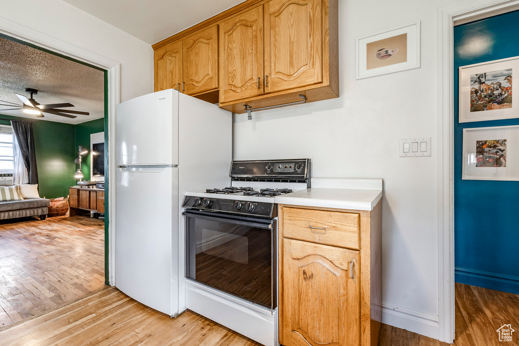 Photo 7 for MLS #2112005 at 8029 S Adams St