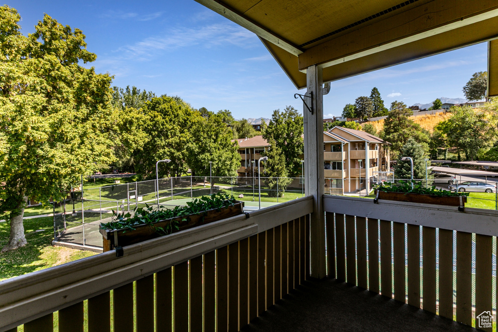 Photo 6 for MLS #2112026 at 1263 E Ridge Meadow Ln #6R