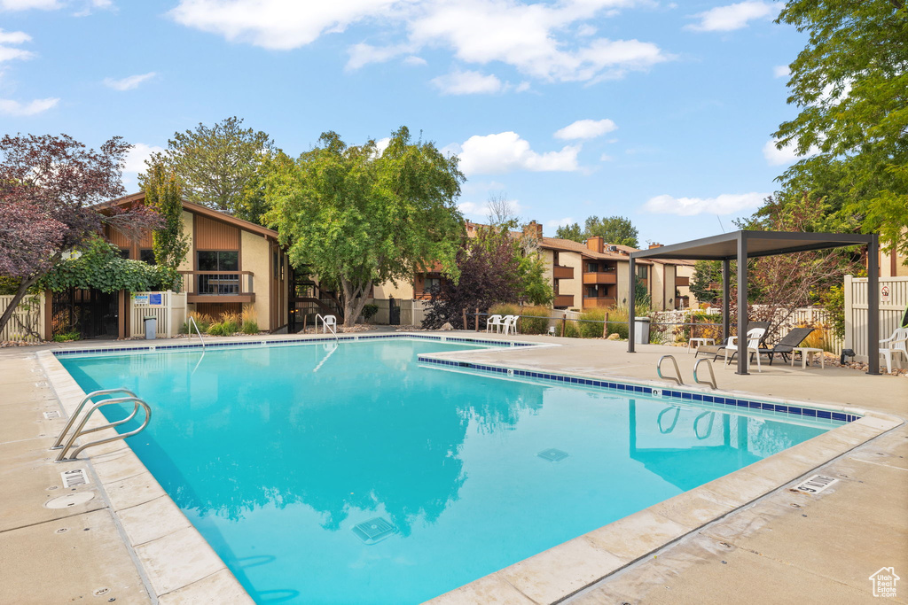 Photo 25 for MLS #2112028 at 1144 E Countrywoods Cir #13G