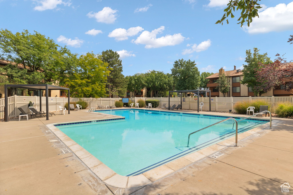 Photo 24 for MLS #2112028 at 1144 E Countrywoods Cir #13G