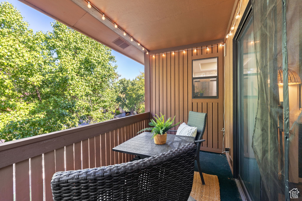 Photo 20 for MLS #2112028 at 1144 E Countrywoods Cir #13G
