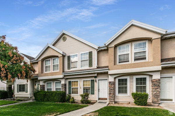 205 E ROCKEY PARK LN Draper, UT 84020