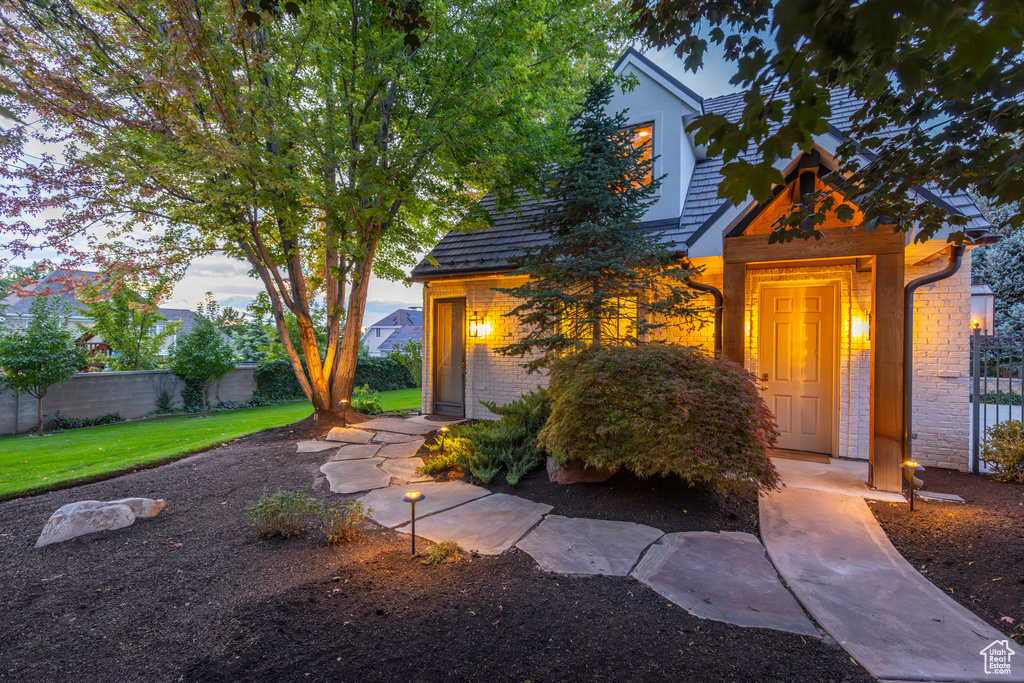 10228 S ALTAVILLA DR Sandy, UT 84092
