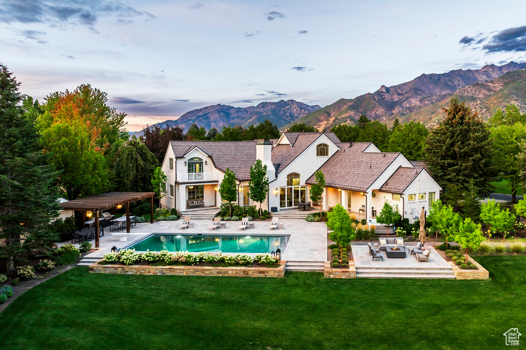 10228 S ALTAVILLA DR Sandy, UT 84092