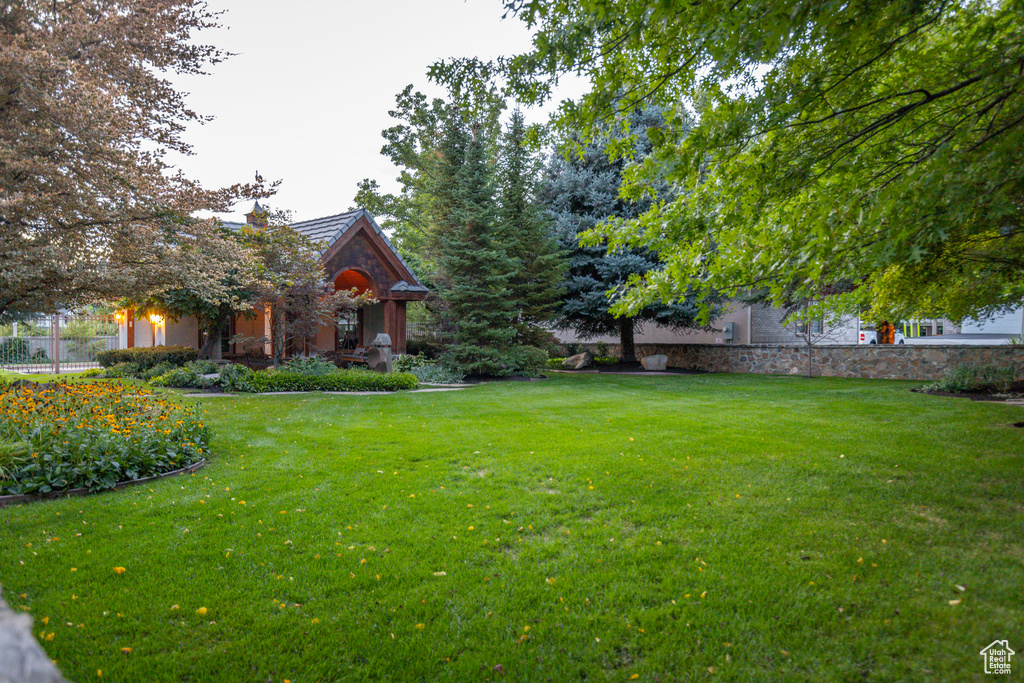 10228 S ALTAVILLA DR Sandy, UT 84092